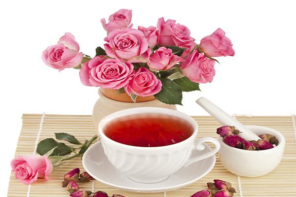 长期喝玫瑰花茶好吗（长期喝玫瑰花茶可以淡斑吗）
